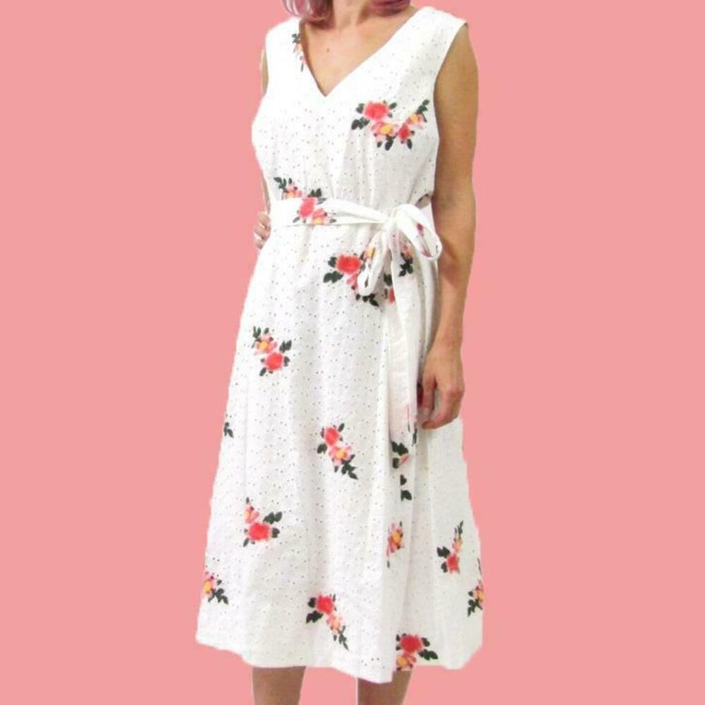 NWT Calvin Klein White Lace Embroidered Coral Flowers V Neck Belted Dress 22W